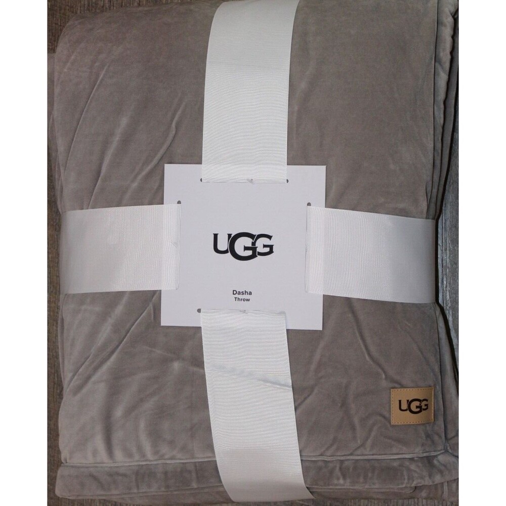 UGG Dasha Reversible‎ Shearling Lined 50" x 70" Throw Blanket Gray NEW!